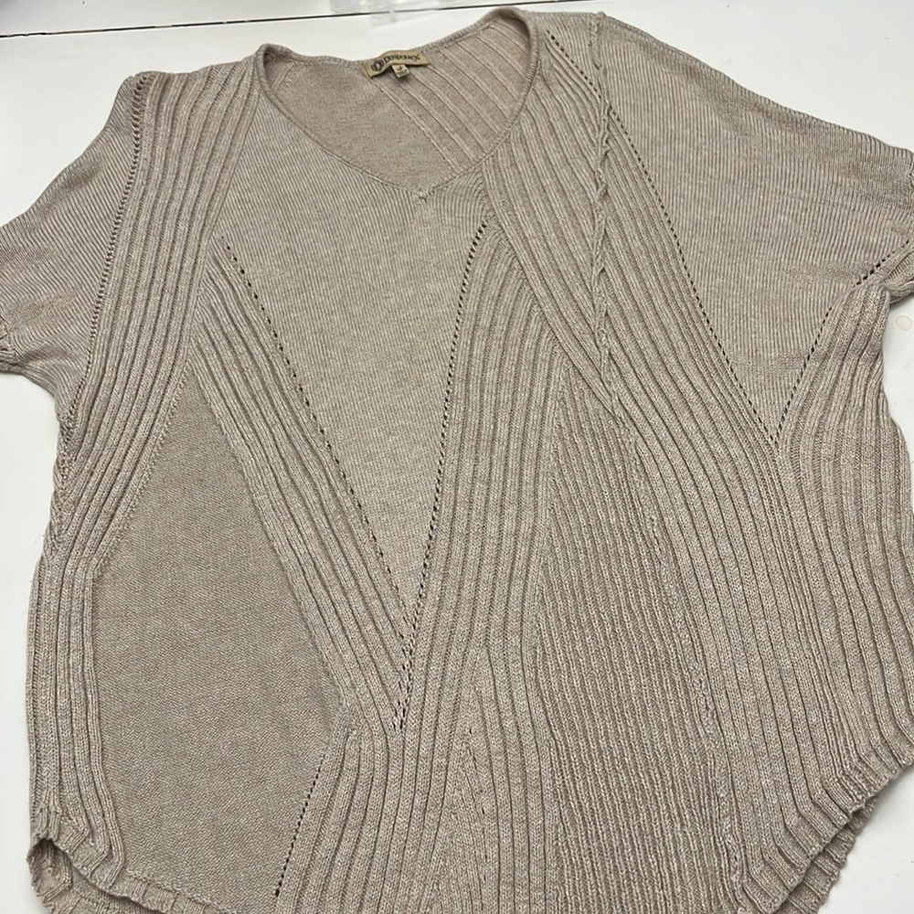 Democracy asymmetrical V Neck Rib Knit sweater size small